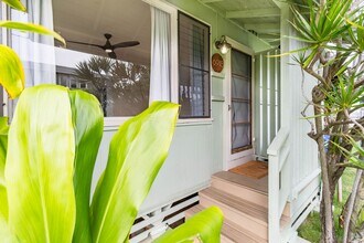 691 Kihapai St in Kailua, HI - Building Photo - Building Photo