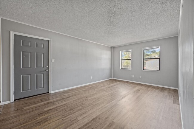 100 Ravenwood Dr in Jacksonville, NC - Building Photo - Building Photo