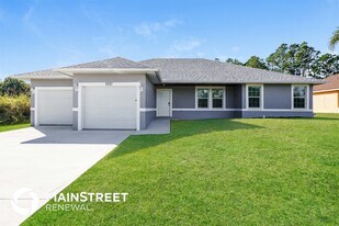 5227 3rd St W in Lehigh Acres, FL - Building Photo