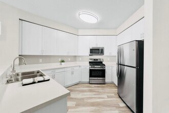 375 Harbour Cove Dr in Sparks, NV - Building Photo - Building Photo