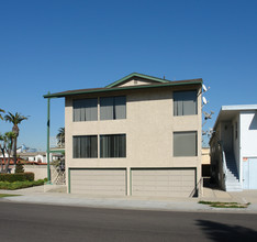 201 Ocean Ave in Seal Beach, CA - Building Photo - Building Photo