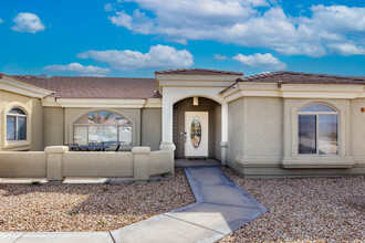 2270 Senita Dr in Lake Havasu City, AZ - Foto de edificio - Building Photo