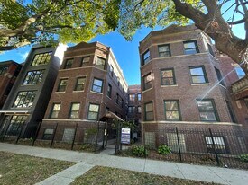 Greenwood Apartments in Chicago, IL - Building Photo