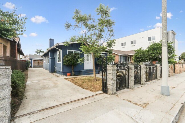 218 W 87th St in Los Angeles, CA - Building Photo - Building Photo