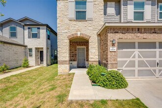 6508 Carriage Pines Dr in Austin, TX - Building Photo - Building Photo