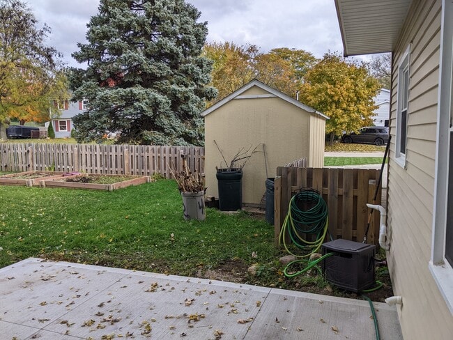 314 Hartridge Dr in Hartland, WI - Building Photo - Building Photo