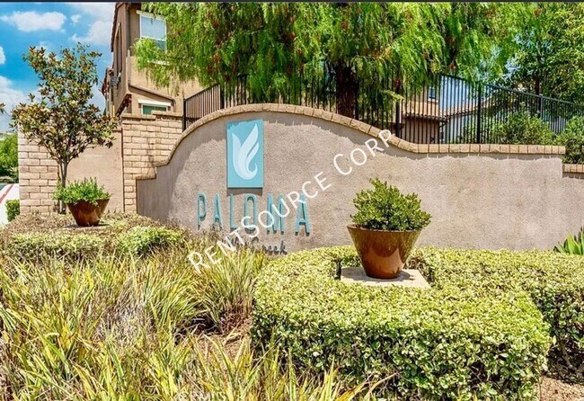 28624 Jardineras Dr in Santa Clarita, CA - Building Photo - Building Photo