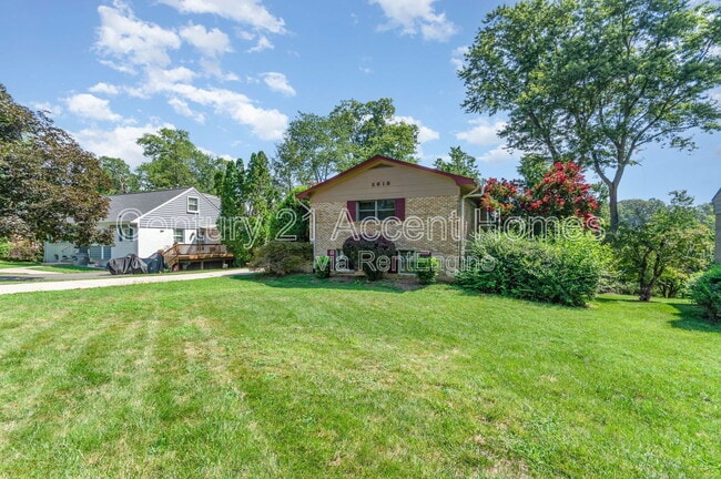 property at 2618 Stirrup Ln