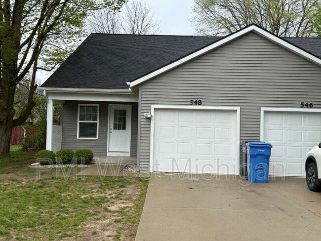 property at 546 W Elm St