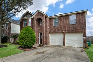 8427 Taraglen Ct in Richmond, TX - Building Photo