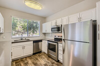 Alicante Apartment Homes in Aliso Viejo, CA - Building Photo - Building Photo