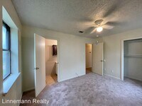 704 N 19th St photo'