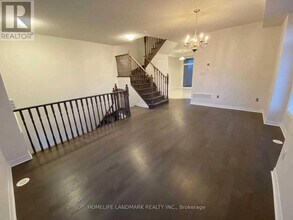 81 Grand Trunk Ave in Vaughan, ON - Building Photo - Building Photo