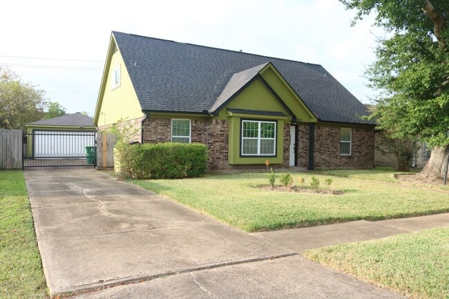 12615 Huntington Venture Dr in Houston, TX - Foto de edificio - Building Photo