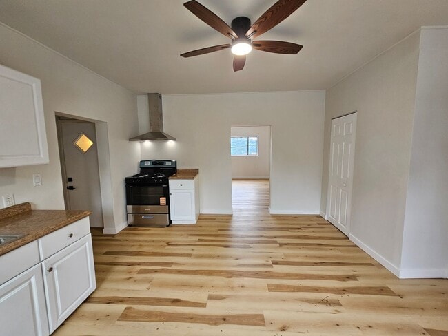 property at 1332 Goettmann St