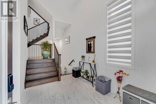 3255 Harasym Trl in Oakville, ON - Building Photo