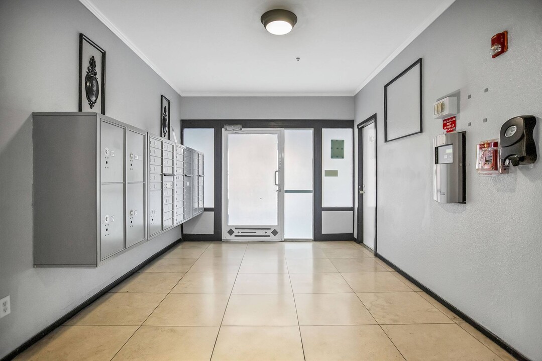 839 Leavenworth in San Francisco, CA - Building Photo