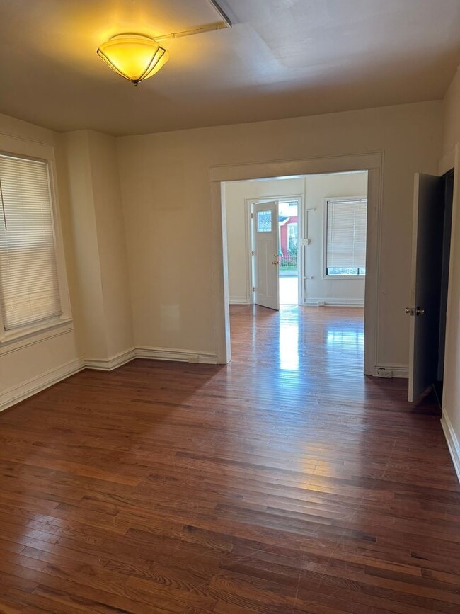 property at 337-339 S Burhans Blvd