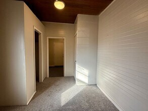 1443 S Hydraulic Ave in Wichita, KS - Building Photo - Building Photo