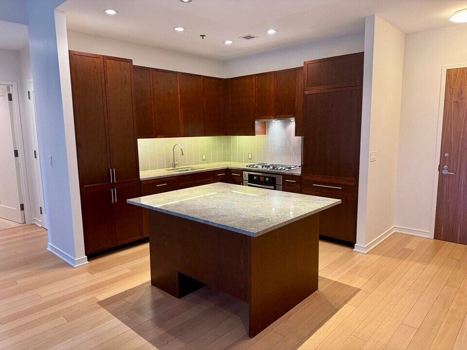 580 Washington St in Boston, MA - Building Photo