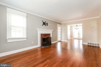 227 Delview Ln in Delanco, NJ - Building Photo - Building Photo