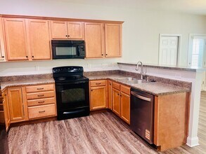 1105 Circandian Ct in Morrisville, NC - Building Photo - Building Photo