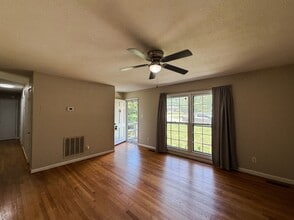 7220 Ainsley St in Fayetteville, NC - Building Photo - Building Photo