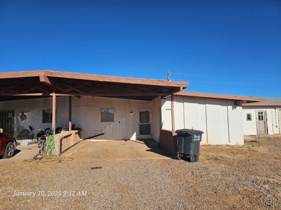 1301 High St in Pearce, AZ - Building Photo