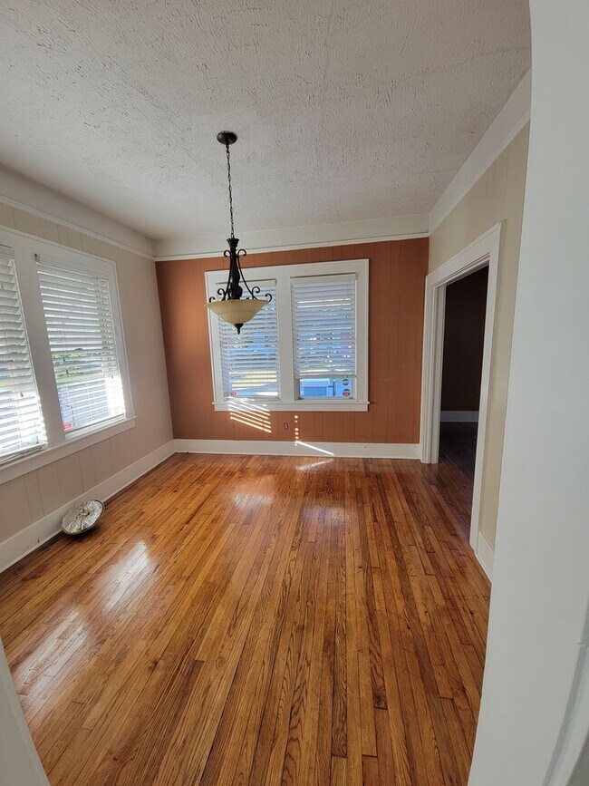 1305 E 38th St in Savannah, GA - Building Photo - Building Photo