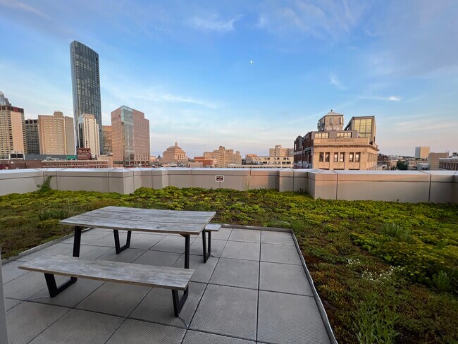 1085 Boylston St in Boston, MA - Foto de edificio - Building Photo