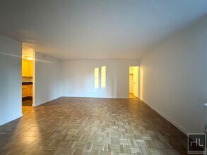 East 79th Street, Unit PHM00 in New York, NY - Building Photo - Building Photo