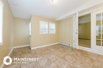 4917 S Kendall Dr in Independence, MO - Building Photo - Building Photo