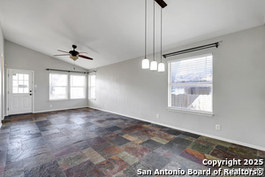 9406 Swans Crossing in San Antonio, TX - Building Photo - Building Photo