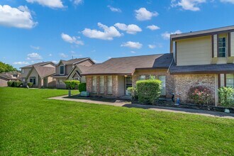 1895 Country Village Blvd in Humble, TX - Building Photo - Building Photo