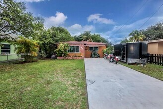 124 NW 6th Ave in Hallandale Beach, FL - Building Photo - Building Photo