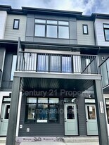 2617 Alces Dr in Edmonton, AB - Building Photo