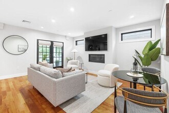 113-115 Falcon St in Boston, MA - Building Photo - Building Photo