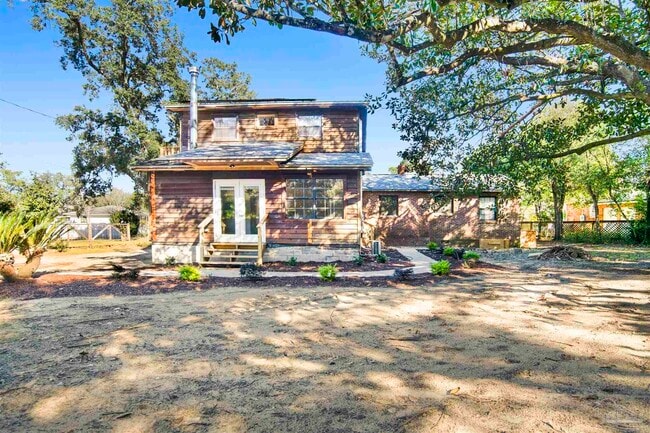 525 Lakewood Rd in Pensacola, FL - Building Photo - Building Photo