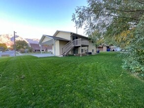 681 E 2300 N in Ogden, UT - Foto de edificio - Building Photo