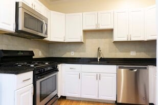 1789 Commonwealth Ave, Unit 2 in Boston, MA - Building Photo