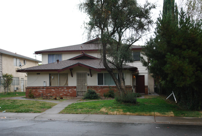 912 Dornajo Way in Sacramento, CA - Building Photo - Building Photo