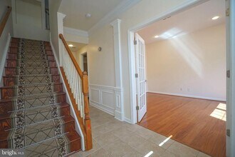 5022 Greenhouse Terrace in Centreville, VA - Building Photo - Building Photo
