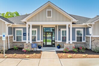 Hamilton Reserve in Greensboro, NC - Building Photo - Building Photo