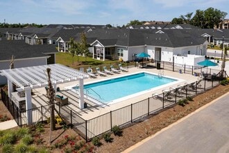 Arena Villas at Blue Angel in Pensacola, FL - Foto de edificio - Building Photo