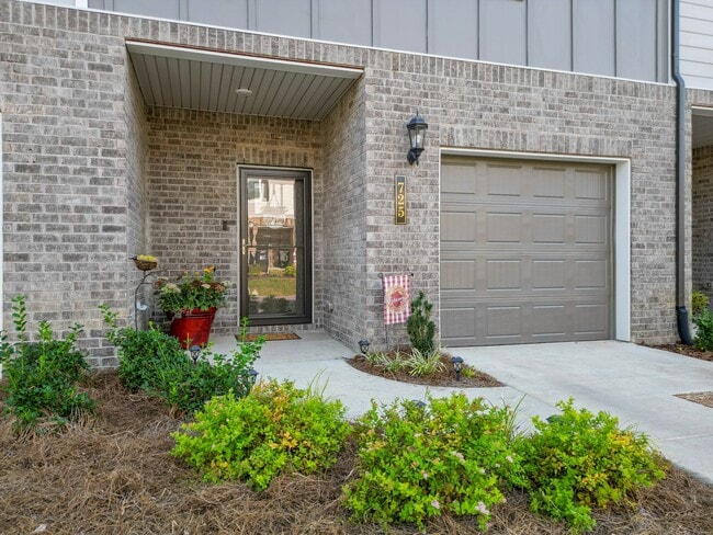 741 Pr Vw Dr in Columbia, TN - Building Photo - Building Photo