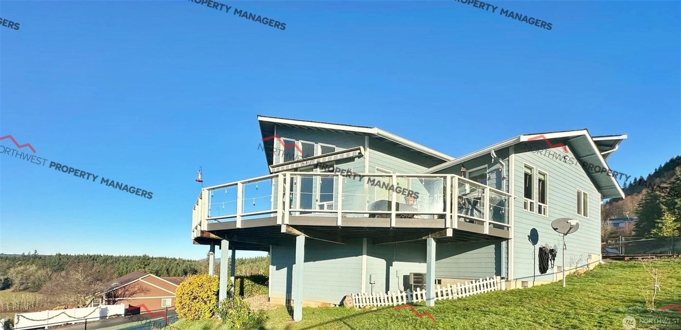 148 Pleasant Hill Dr in Silver Creek, WA - Building Photo