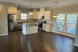 305 Courtland Dr in Dothan, AL - Building Photo - Building Photo