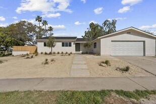 195 Montebello St in Chula Vista, CA - Building Photo