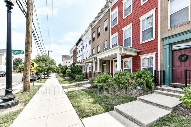 755 Anacostia Ave NE in Washington, DC - Building Photo - Building Photo