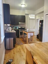 2511 W Augusta Blvd in Chicago, IL - Building Photo - Building Photo